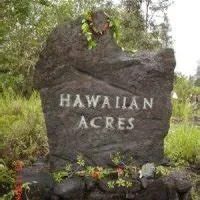The pōhaku entrance marker for Hawaiian Acres